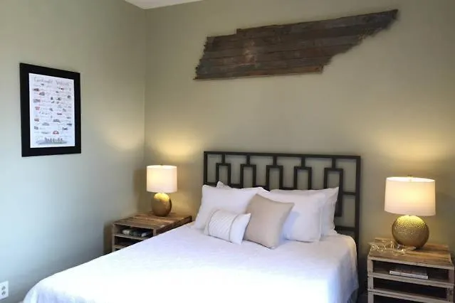 12 South-Walk To Bars+Coffee+Food+Shops+Belmont Villa Nashville Holiday home