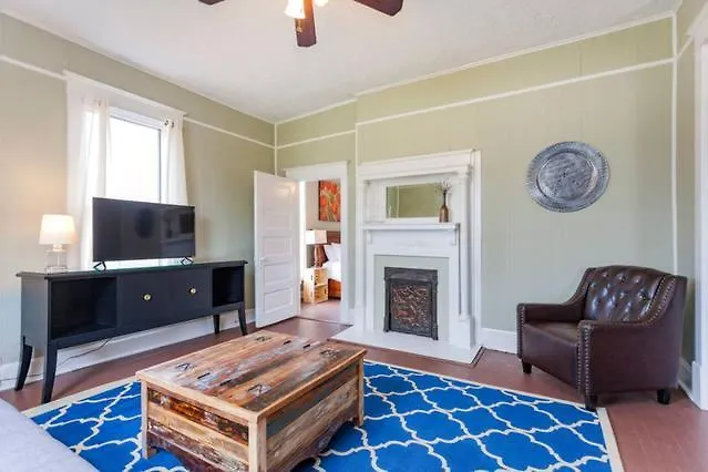Holiday home 12 South-Walk To Bars+Coffee+Food+Shops+Belmont Villa Nashville